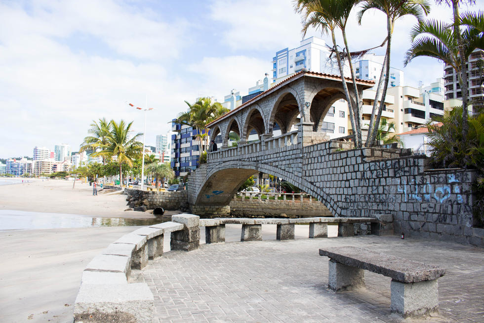 Ponte dos Suspiros na Praia Central