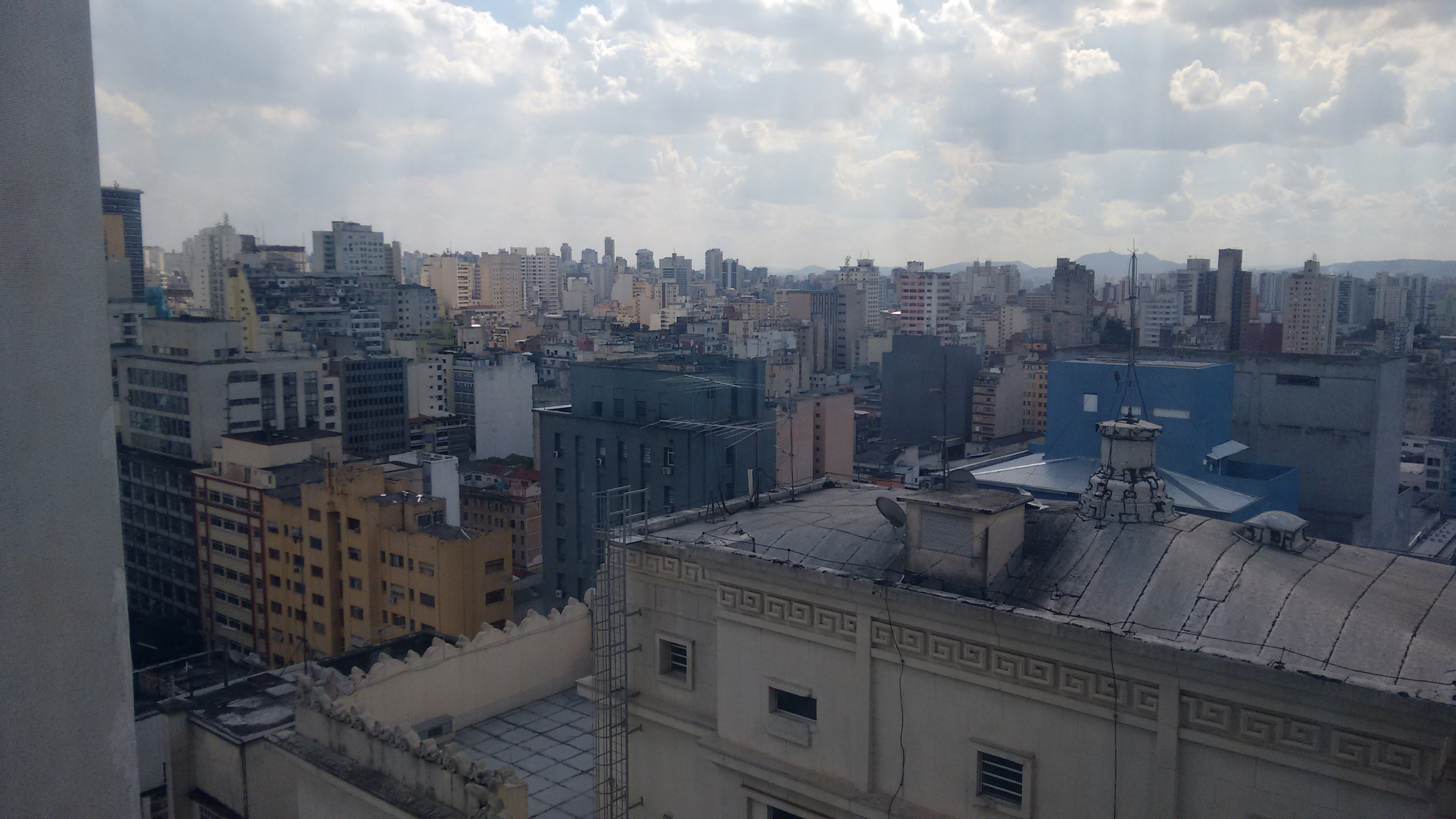 São Paulo vista do hotel dan-inn-planalto-26