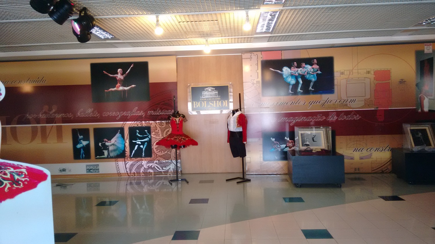 Escola Teatro Ballet Bolshoi Joinville espaço cultural Escola Teatro Bolshoi Joinville