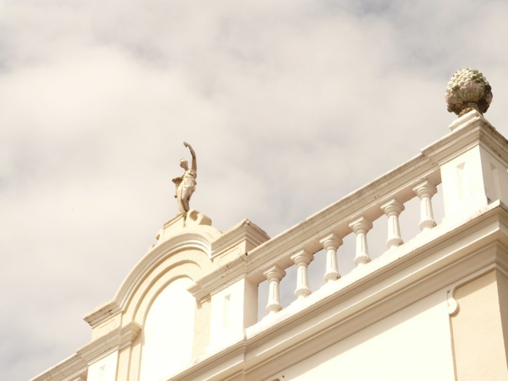 Detalhes nas fachadas dos casarões