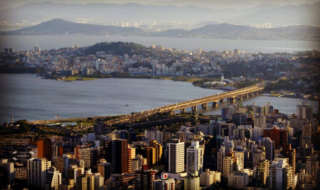 Vista do Mirante do Morro da Cruz, em Florianópolis